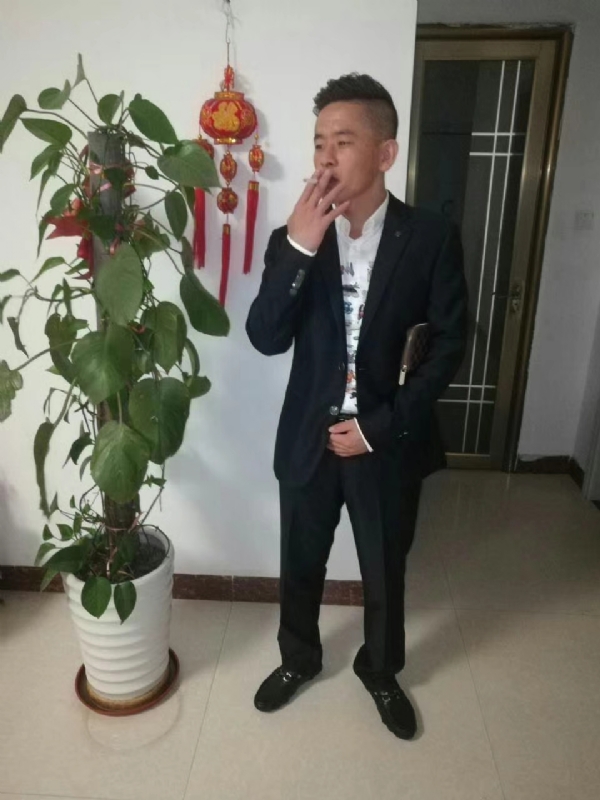男人三十而立的第二张照片--六安相亲服务中心