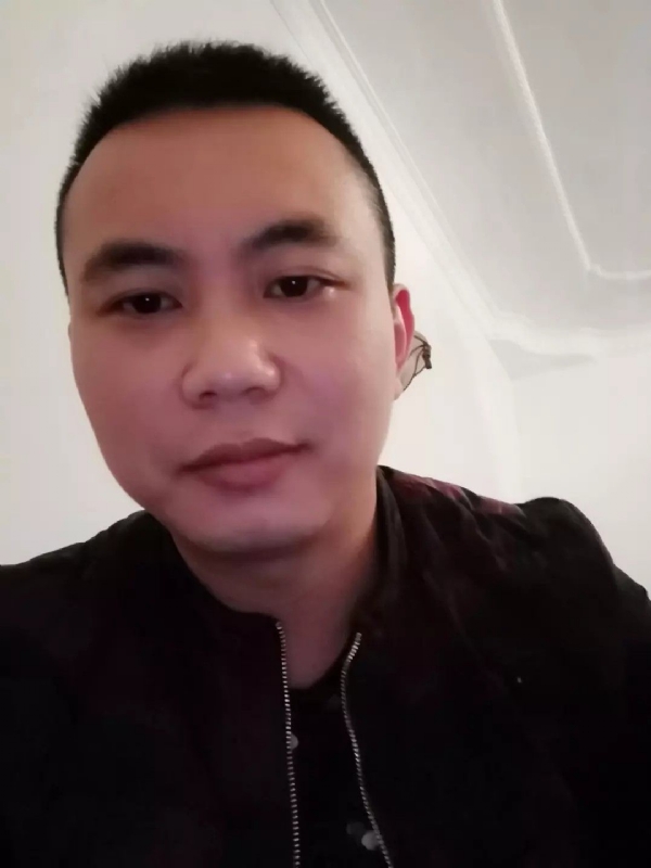 喜闻香气的第一张照片--六安相亲服务中心