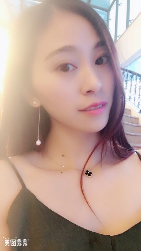 隨風的云的第一张照片--六安相亲服务中心