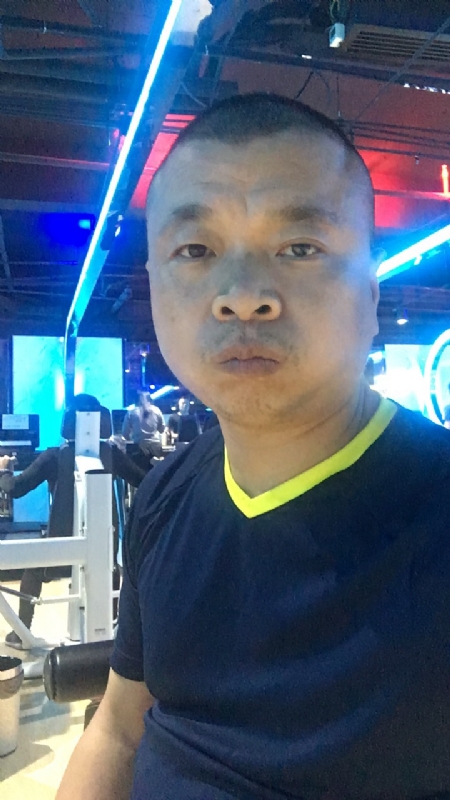 奋斗的第一张照片--六安相亲服务中心