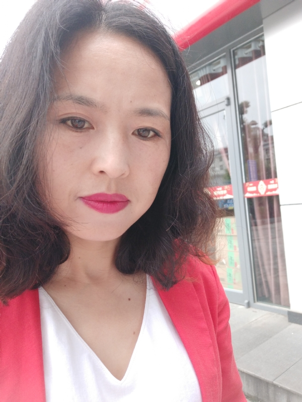 枫叶飘零的第一张照片--六安相亲服务中心