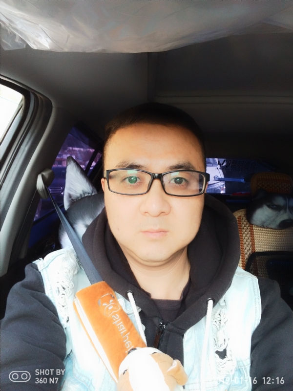 香烟最懂男人心的第一张照片--六安相亲服务中心