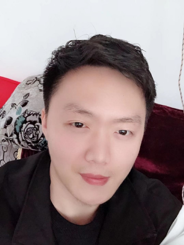执迷的鲸鱼的第一张照片--六安相亲服务中心