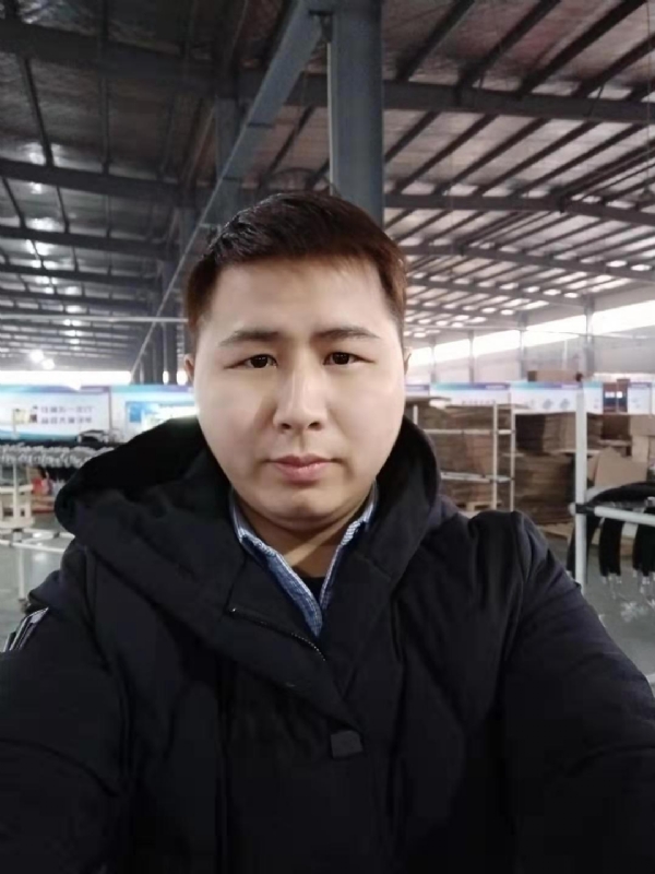 刀锋的第一张照片--六安相亲服务中心