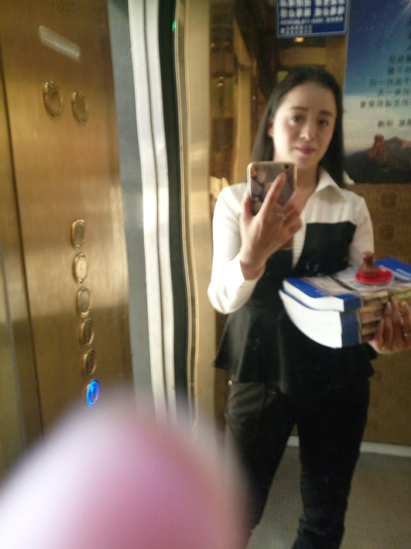 铿锵玫瑰的第一张照片--六安相亲服务中心
