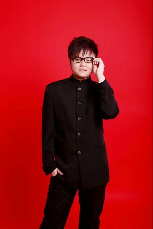 站在远处看童年的第一张照片--六安相亲服务中心