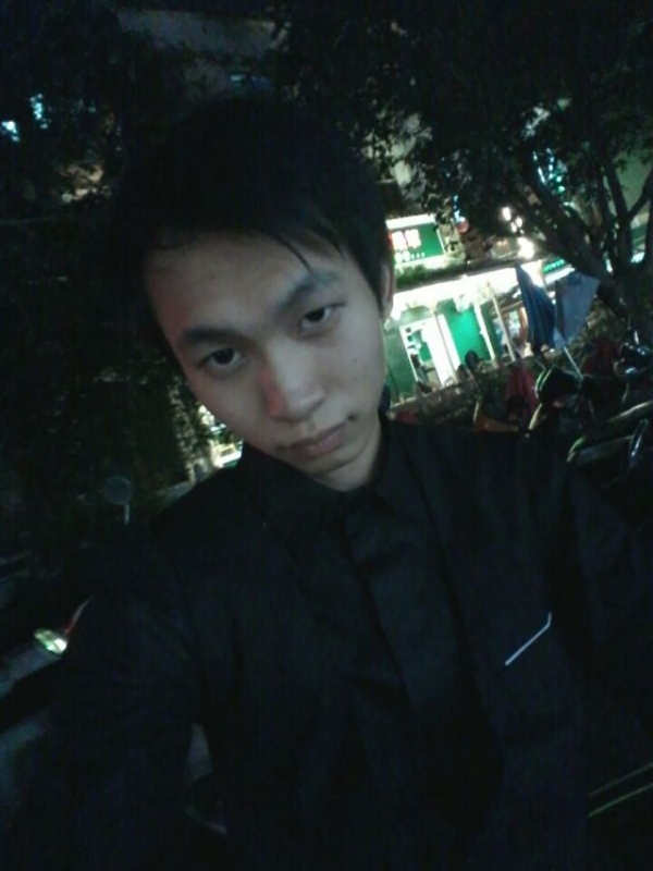 瞬间回眸的第一张照片--六安相亲服务中心