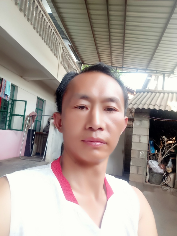 白鸽的第一张照片--六安相亲服务中心