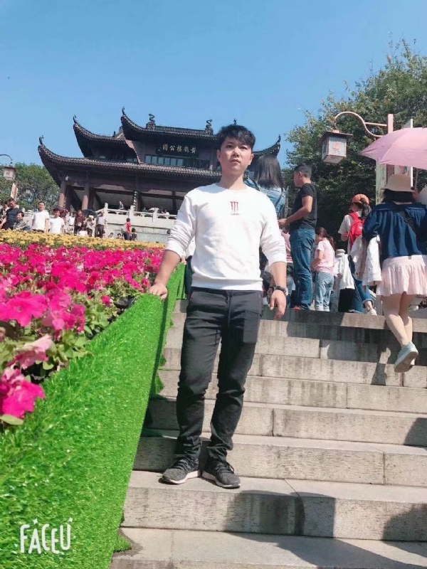 坦然的第二张照片--六安相亲服务中心