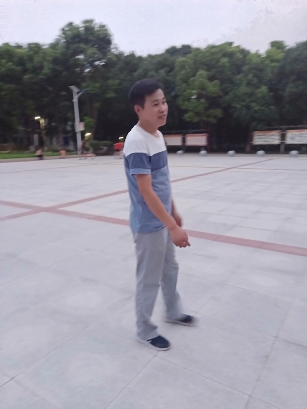 一笑的第一张照片--六安相亲服务中心