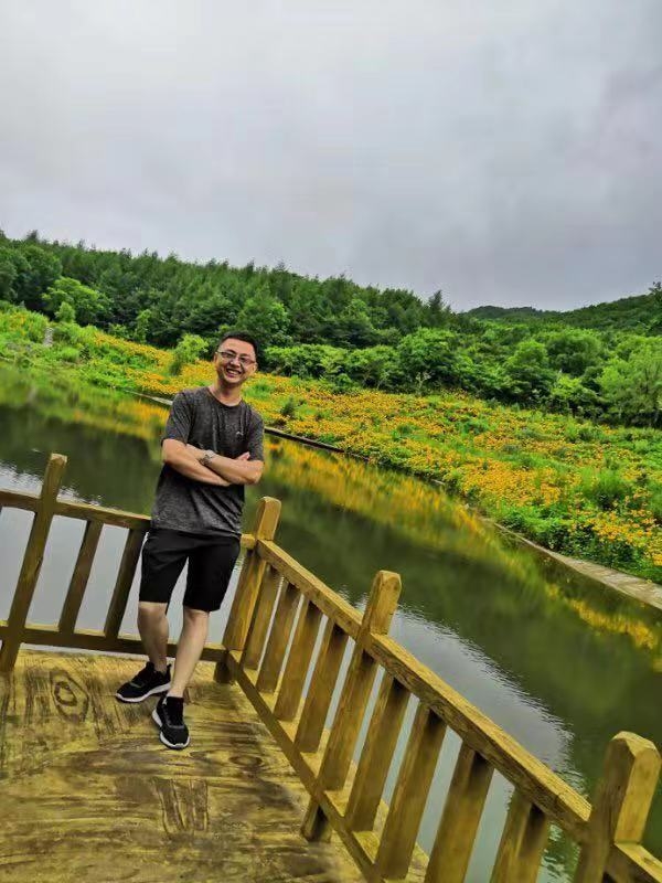 正能量的第三张照片--六安相亲服务中心