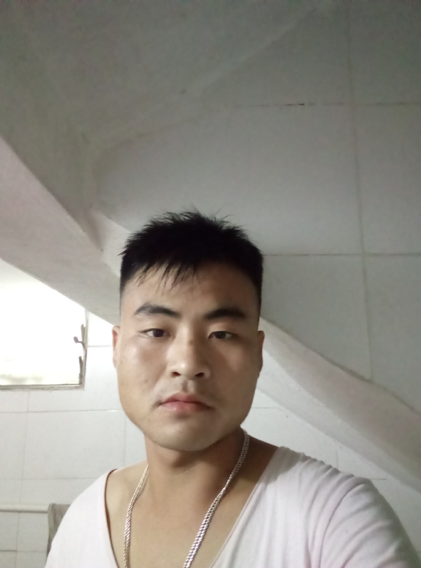 落叶知秋的第一张照片--六安相亲服务中心