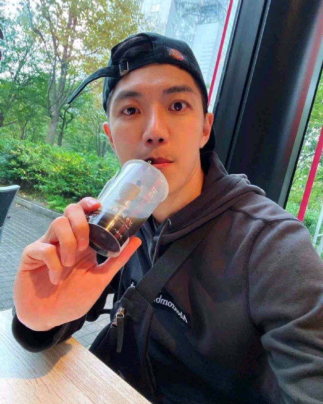 苏天奇的第一张照片--六安相亲服务中心