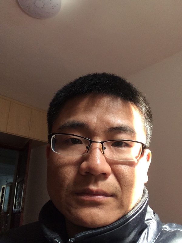 余浩浩的第一张照片--六安相亲服务中心