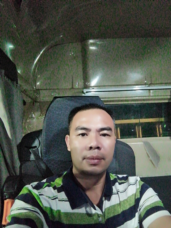 疯一般的爱恋的第一张照片--六安相亲服务中心