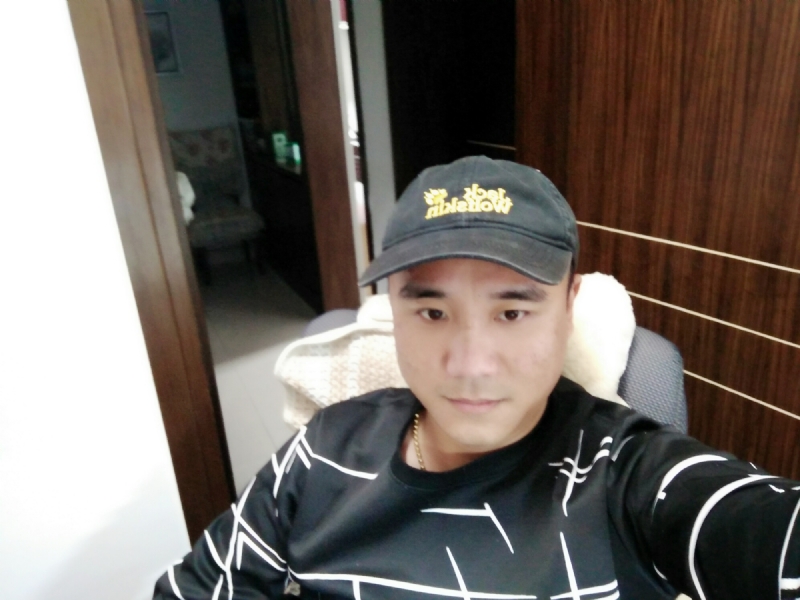 坚持我爱的第一张照片--六安相亲服务中心