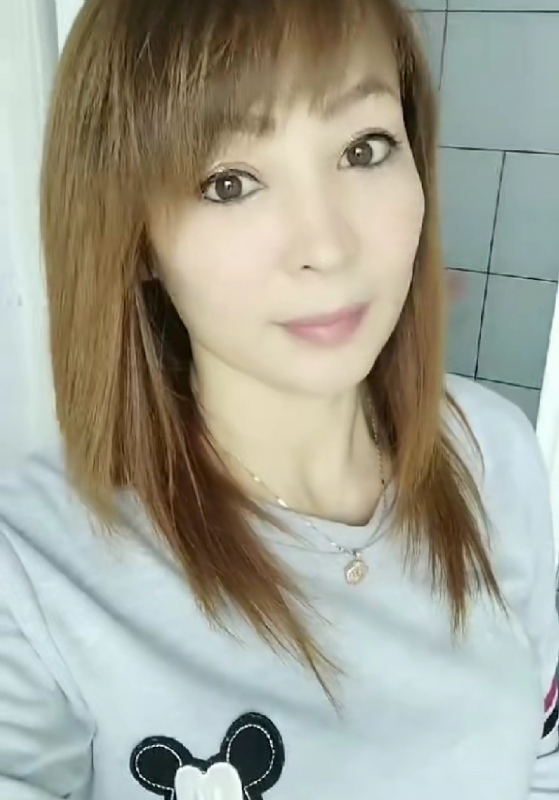 魅力白玲的第一张照片--六安相亲服务中心