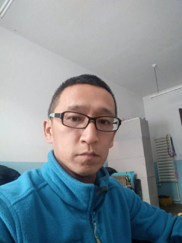 晓峰的第三张照片--六安相亲服务中心