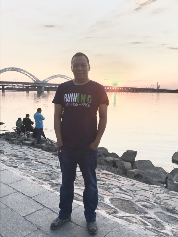 海天一色的第一张照片--六安相亲服务中心