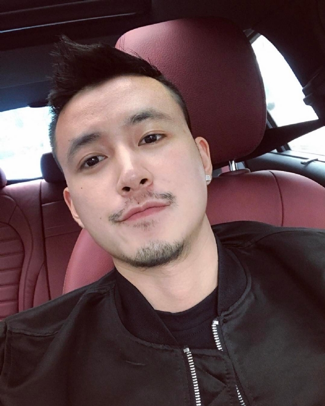 隆刘的第一张照片--六安相亲服务中心