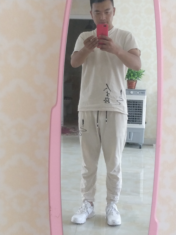 一天一根烟的第二张照片--六安相亲服务中心