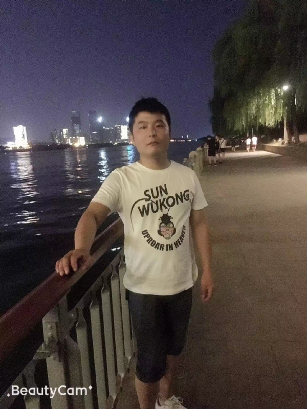 古月的第二张照片--六安相亲服务中心