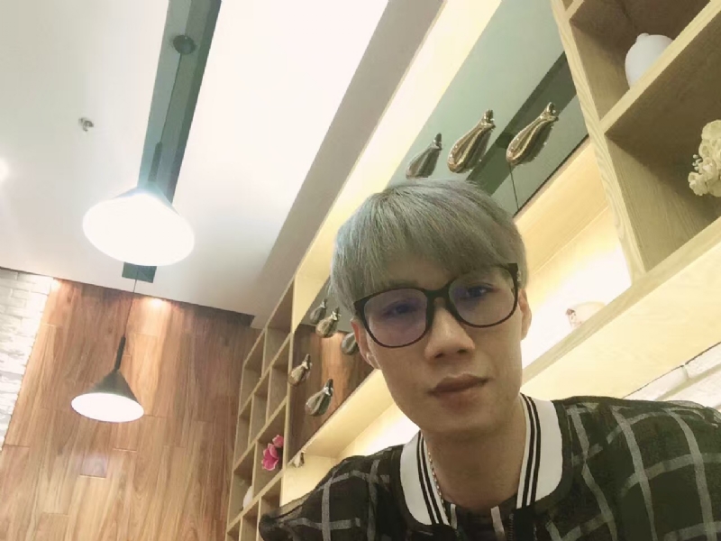 黄峰的第一张照片--六安相亲服务中心