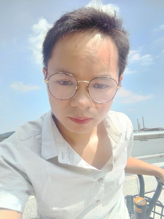 楠呐的第三张照片--六安相亲服务中心