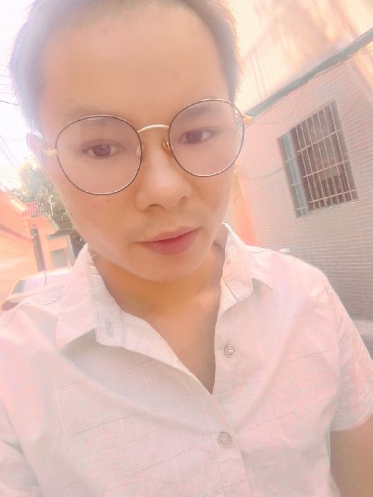 楠呐的第四张照片--六安相亲服务中心