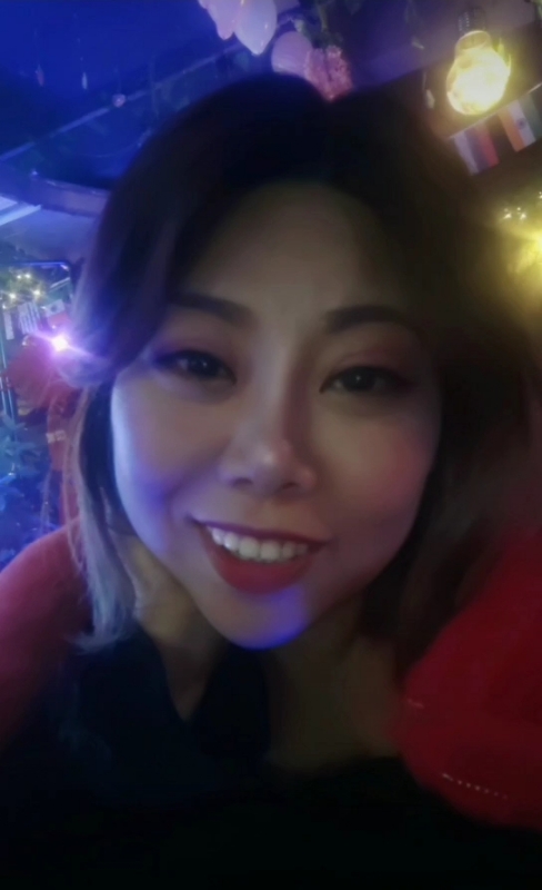 收快递的费仙女的第一张照片--六安相亲服务中心