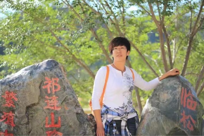 弱水河边青春草的第一张照片--六安相亲服务中心