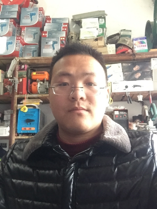 鼎福的第一张照片--六安相亲服务中心