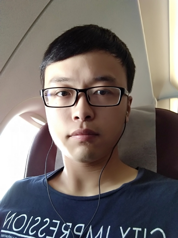 在水一方的第一张照片--六安相亲服务中心