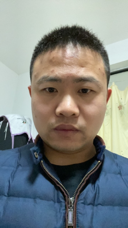 苹果的第一张照片--六安相亲服务中心