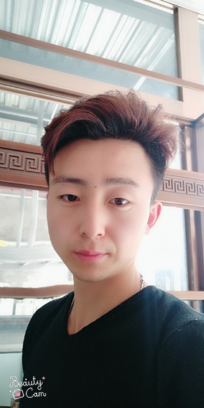 拼命微笑的第二张照片--六安相亲服务中心