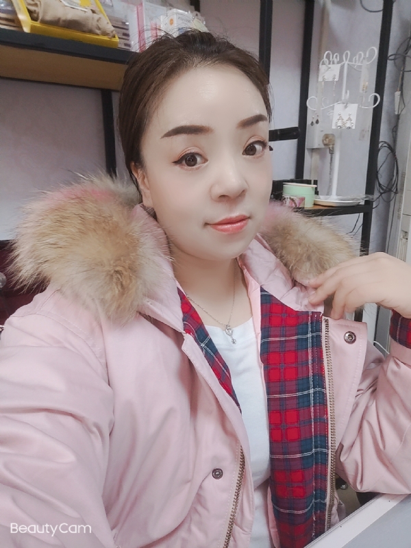 爱雨的第一张照片--六安相亲服务中心