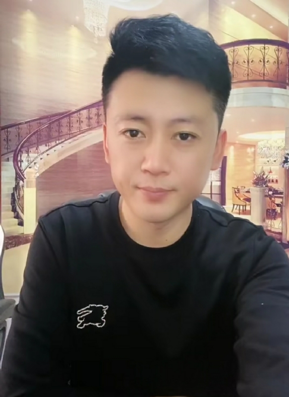 屋顶拾荒人的第三张照片--六安相亲服务中心