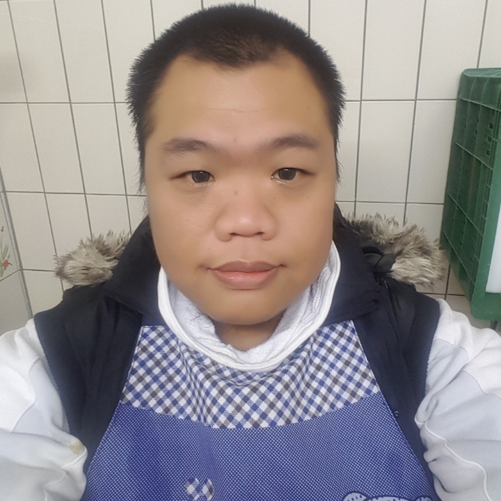 黑熊的第一张照片--六安相亲服务中心