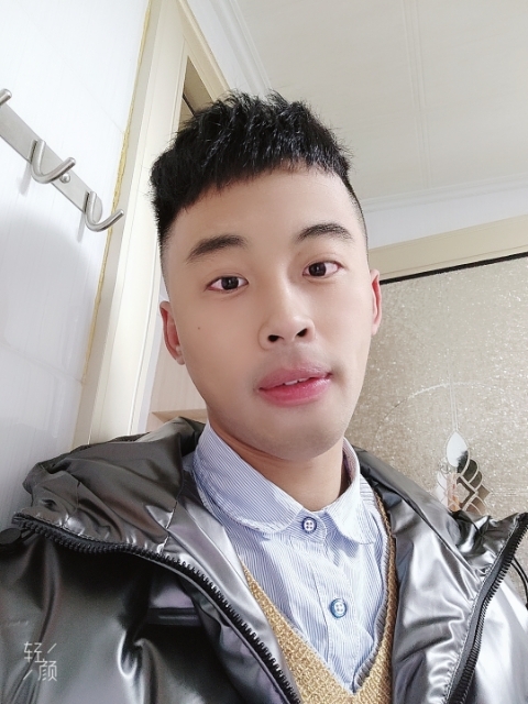 幼稚鬼的第一张照片--六安相亲服务中心