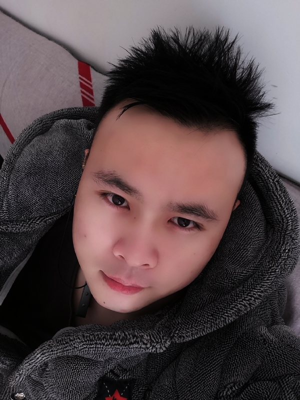 明明的第一张照片--六安相亲服务中心