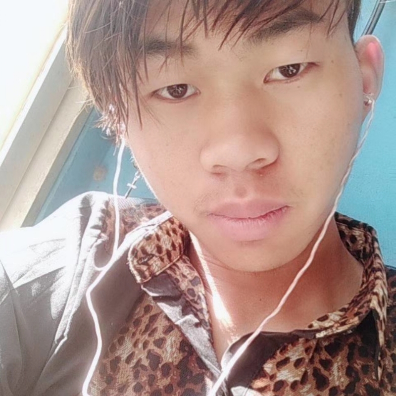 少年不在少的第三张照片--六安相亲服务中心