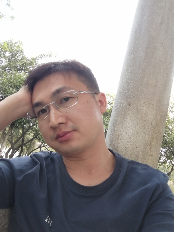 不如随风的第一张照片--六安相亲服务中心