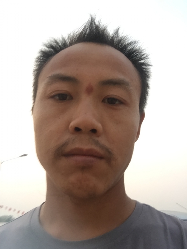 老曹的第一张照片--六安相亲服务中心