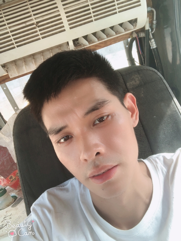 小董的第一张照片--六安相亲服务中心