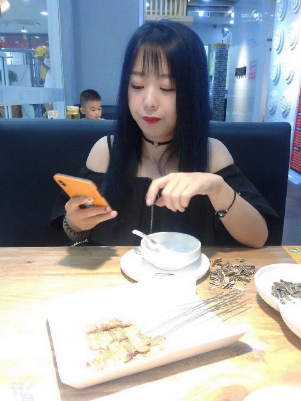 程程的第一张照片--六安相亲服务中心