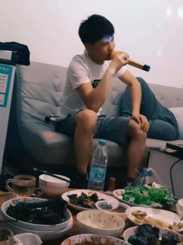 秦成龙的第一张照片--六安相亲服务中心