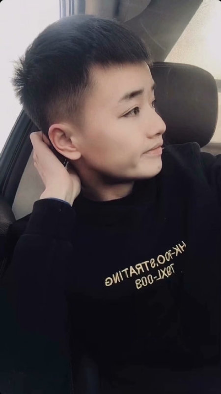 锁洋的第一张照片--六安相亲服务中心