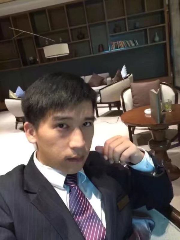 一条孤独的鱼的第二张照片--六安相亲服务中心