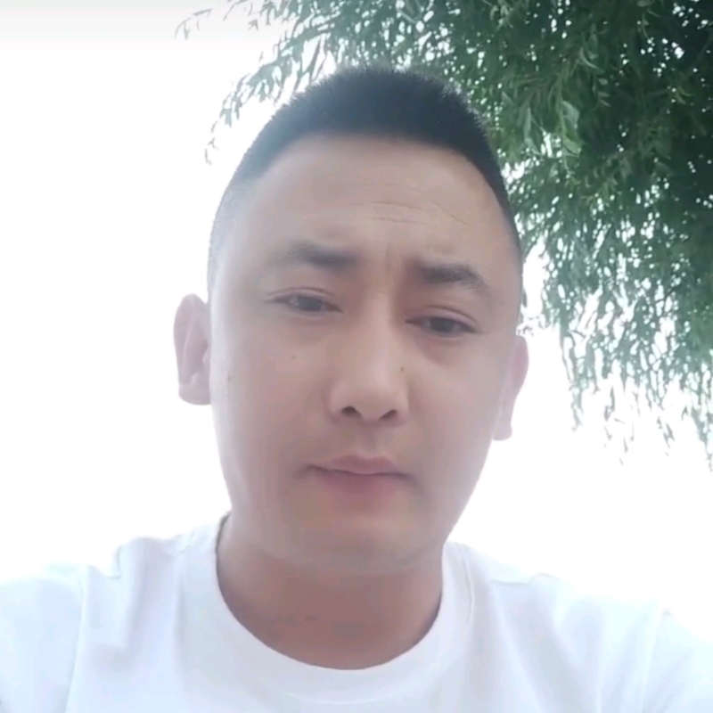 潇洒的第一张照片--六安相亲服务中心