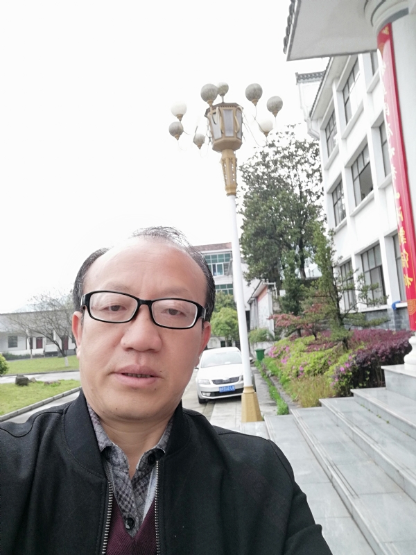 玫瑰祥云的第二张照片--六安相亲服务中心